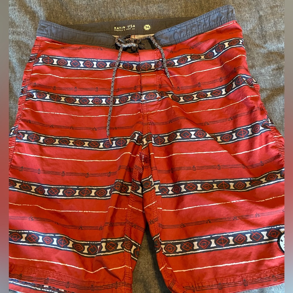 Katin USA Size 36 waist Men’s canvas swim shorts/Trunks